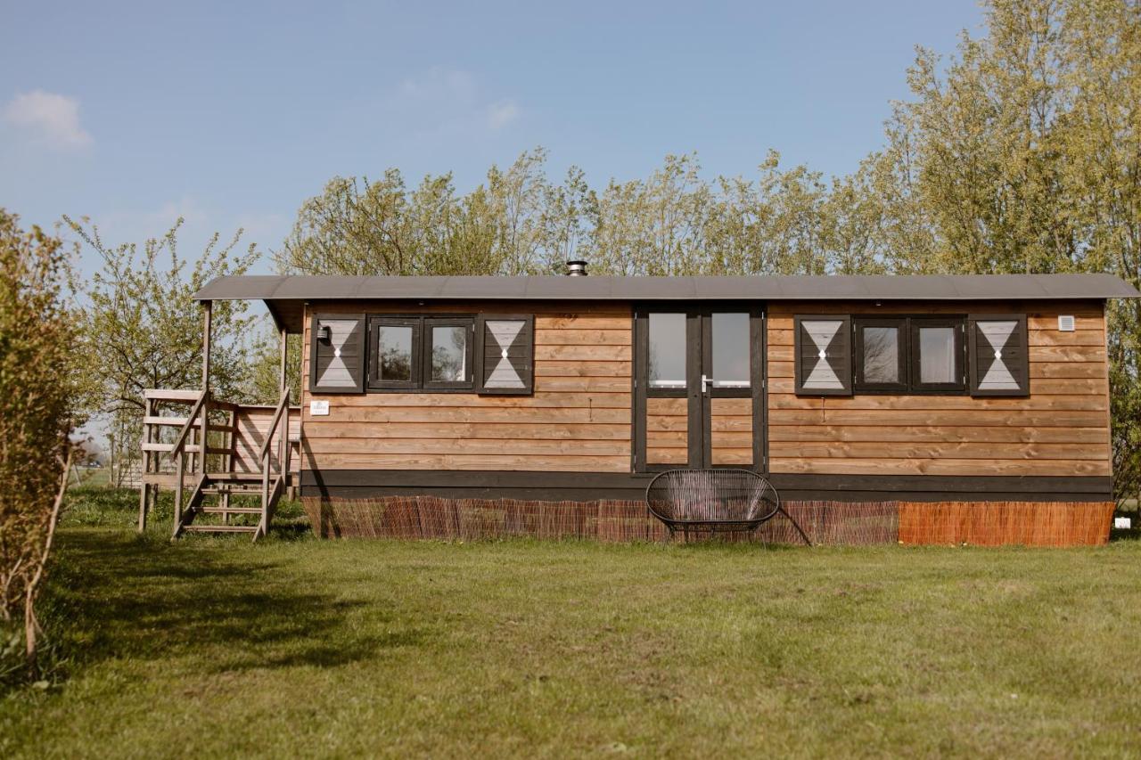 De La Rue Pipowagens Campsite Sleeuwijk
